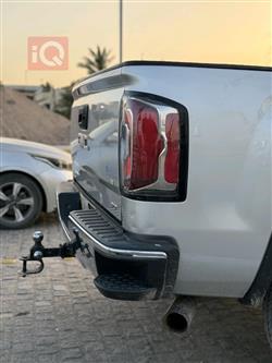 GMC Sierra